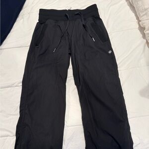 Lululemon Dance studio mid-rise pant *short (28” inseam)